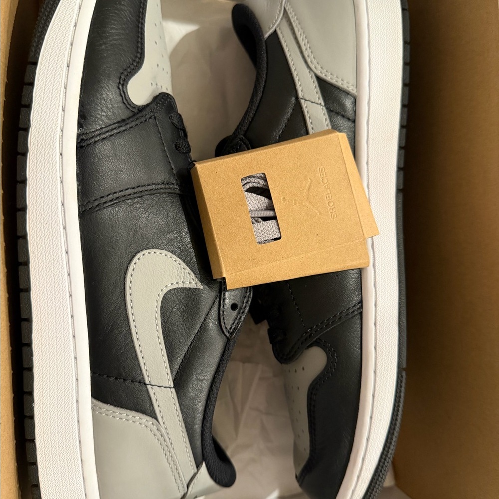 Nike Men's Black and Gray Air Jordan 1 Retro Low size 11.5 - Picture 5 of 6